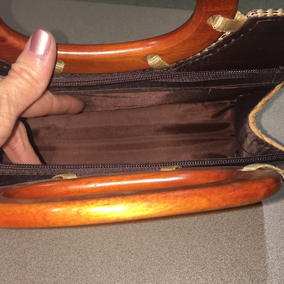 Handbag - Picture 3 of 3